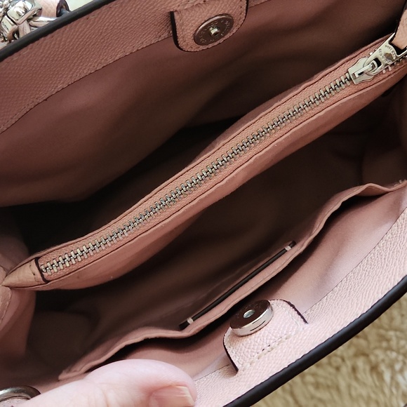 Gorgeous Coach Soft Blush Pink Minetta Satchel/Crossbody & Wallet Set 🩷 - Picture 15 of 17